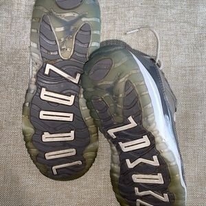 Kids Jordan Retro 11 cool grey low top